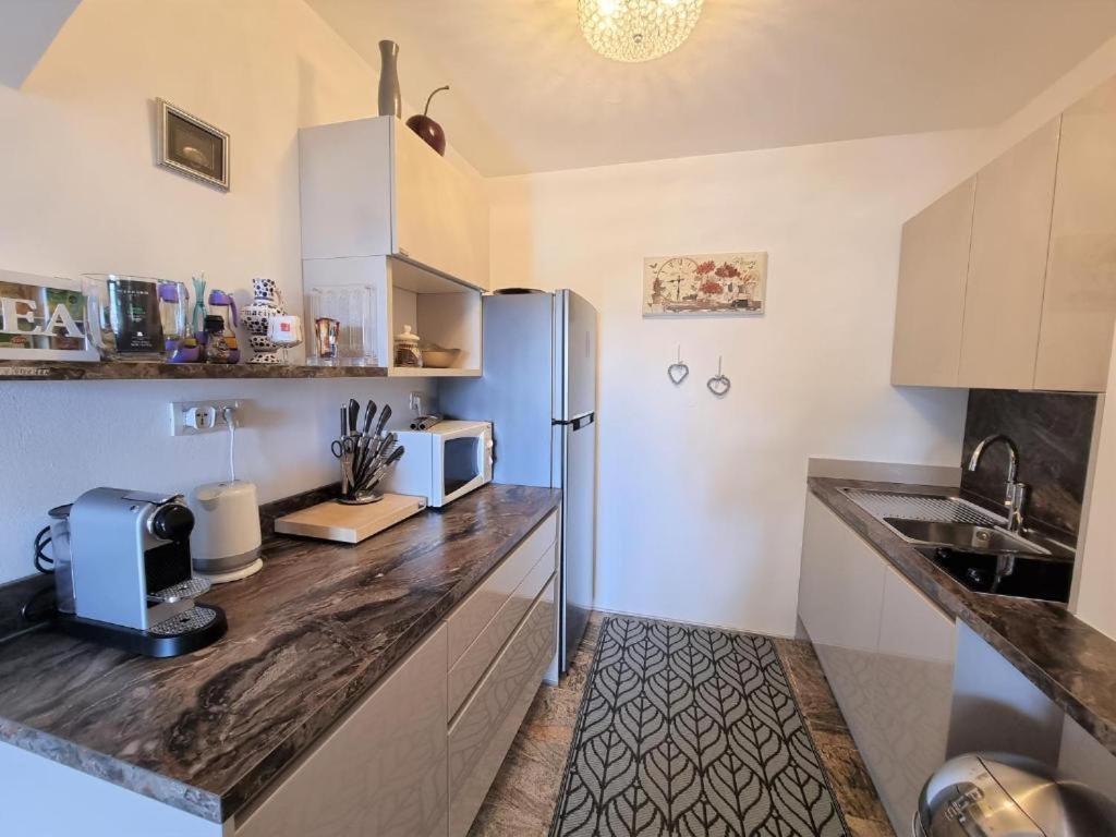 Apartments Ragusa Rovinj Bagian luar foto