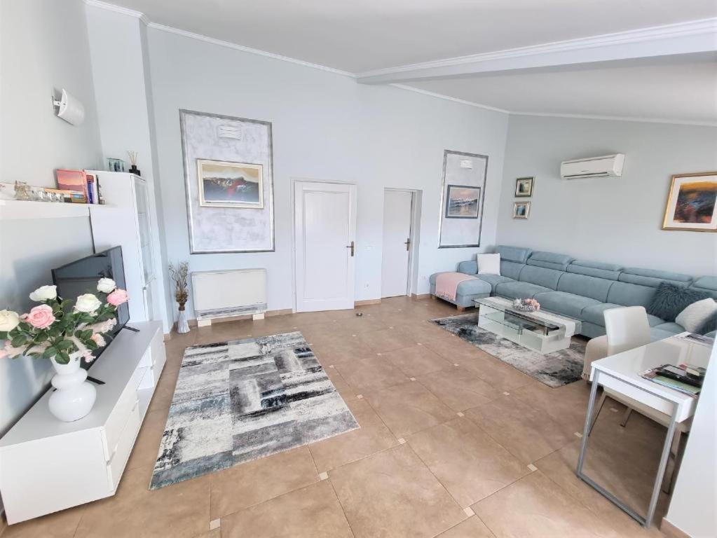 Apartments Ragusa Rovinj Bagian luar foto