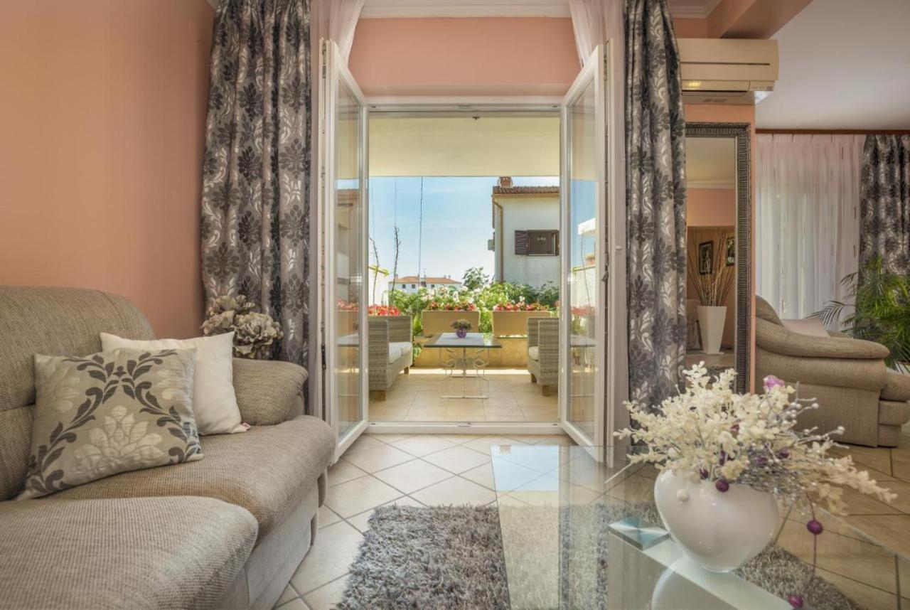Apartments Ragusa Rovinj Bagian luar foto